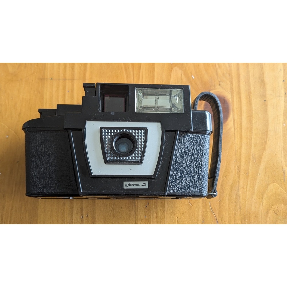 Fotron‎ III Instant Camera Black with Flash Bulb Attachment Vintage